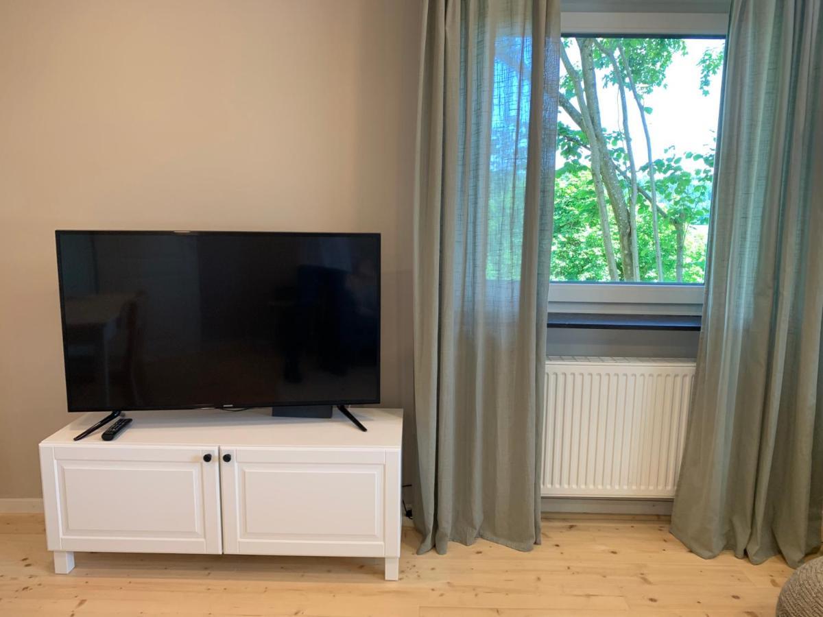 Moderne Wohnung Im Gruenen Mit Privatem Garten Donaueschingen Exterior photo